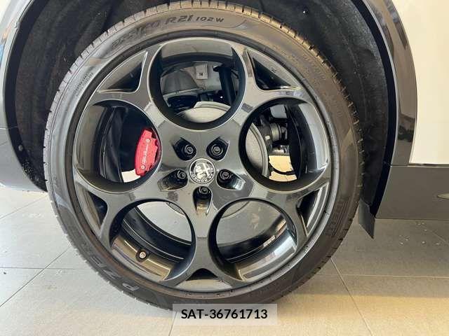 ALFA ROMEO STELVIO 2024-05 8206051-17