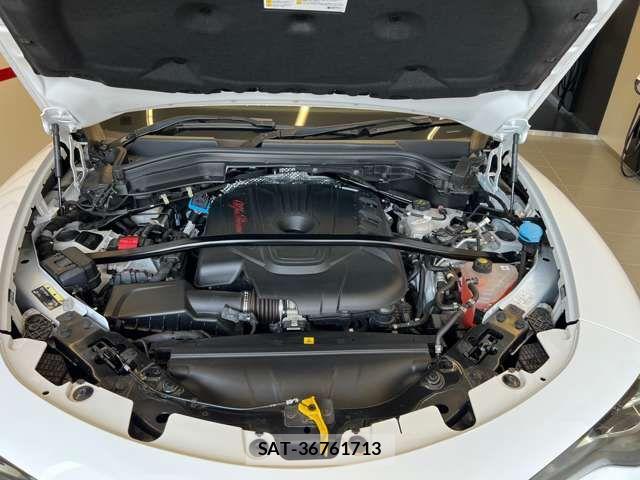 ALFA ROMEO STELVIO 2024-05 8206051-4