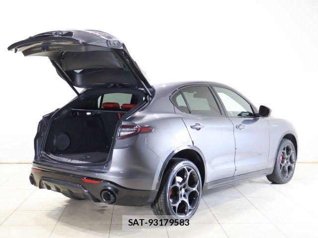 ALFA ROMEO STELVIO 2025-06 8228739-9