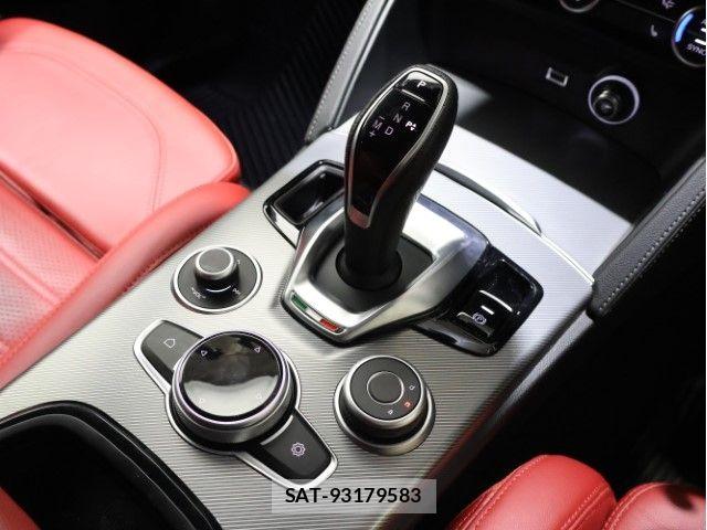 ALFA ROMEO STELVIO 2025-06 8228739-25