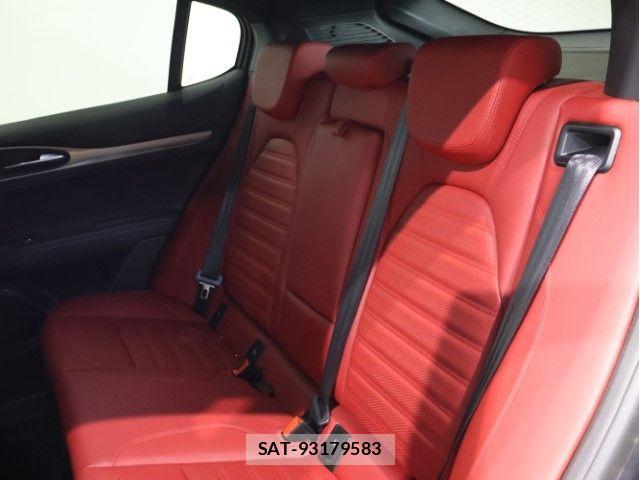 ALFA ROMEO STELVIO 2025-06 8228739-5