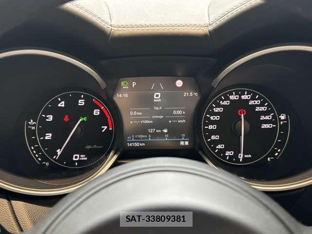 ALFA ROMEO STELVIO 2022-03 8364476-9