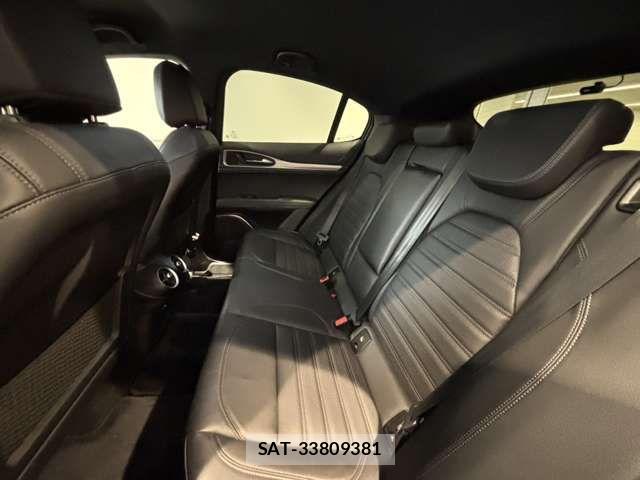 ALFA ROMEO STELVIO 2022-03 8364476-17