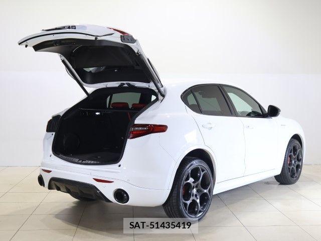ALFA ROMEO STELVIO 2022-06 8364477-9