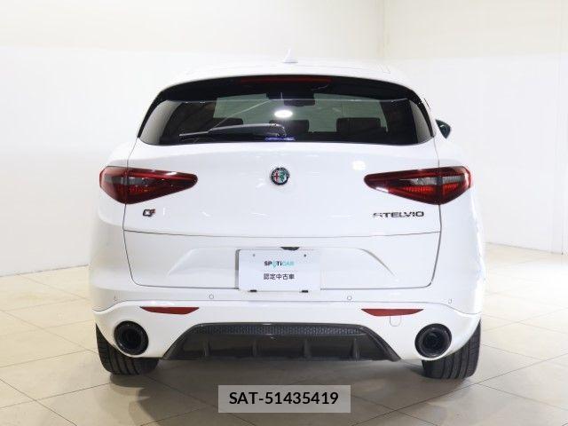 ALFA ROMEO STELVIO 2022-06 8364477-11