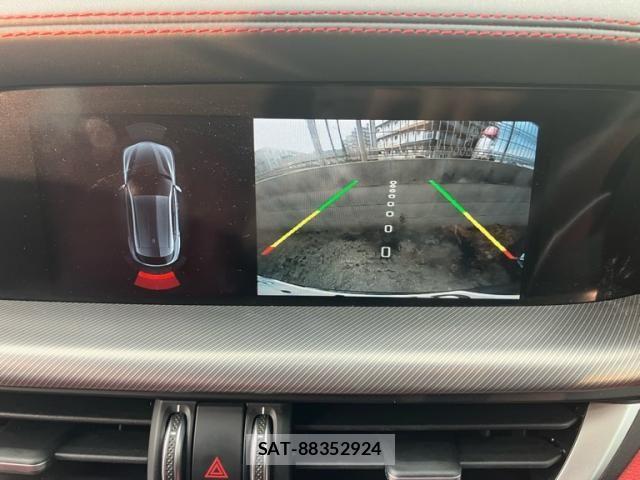 ALFA ROMEO STELVIO 2021-11 8410666-23