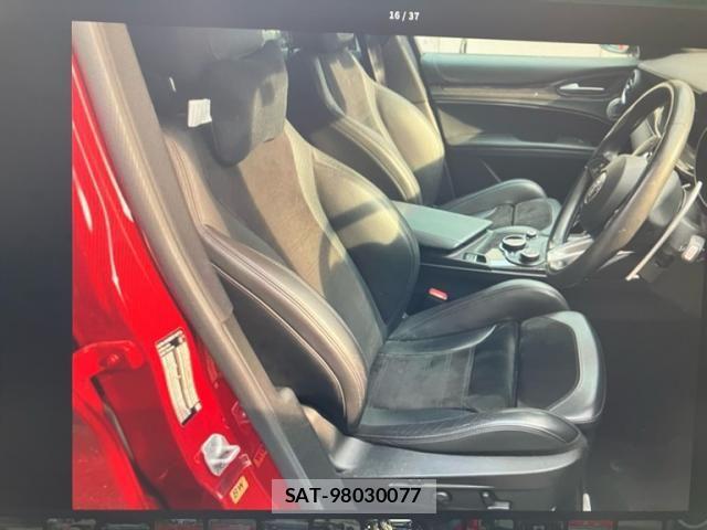ALFA ROMEO STELVIO 2019-11 8560924-12