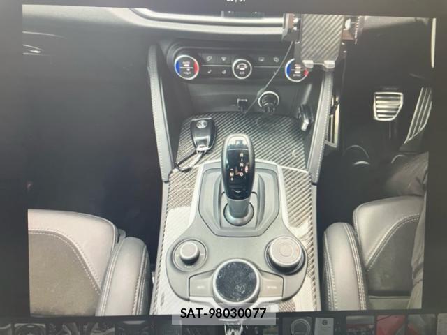 ALFA ROMEO STELVIO 2019-11 8560924-22