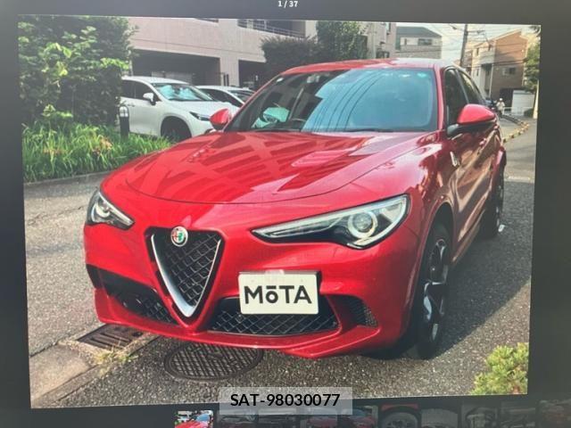 ALFA ROMEO STELVIO 2019-11 8560924-2