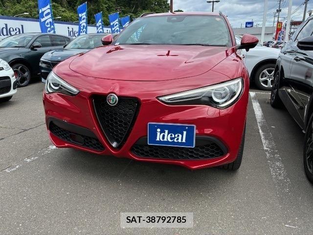 ALFA ROMEO STELVIO 2022-06 8625601-22