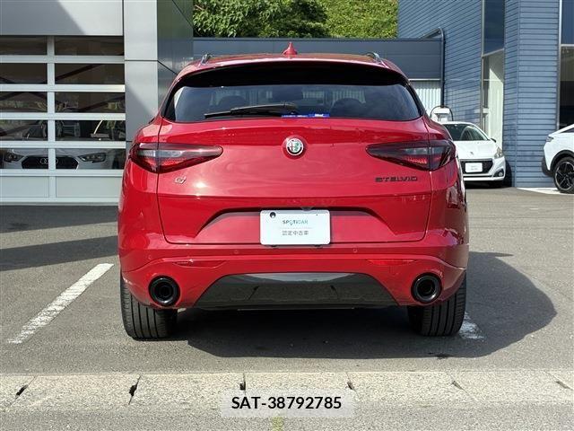 ALFA ROMEO STELVIO 2022-06 8625601-5