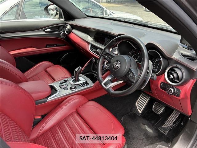 ALFA ROMEO STELVIO 2021-07 8625600-10