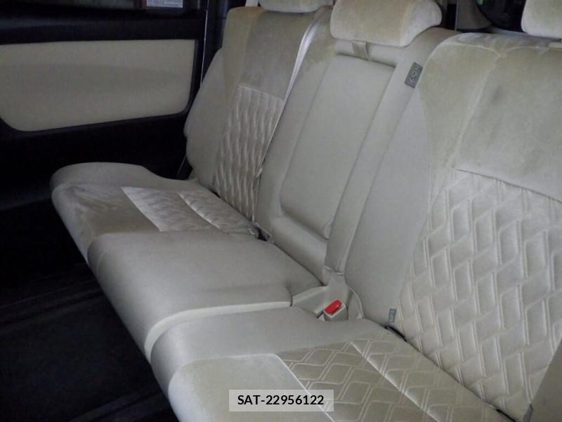 Toyota ALPHARD 2018 1055422-5