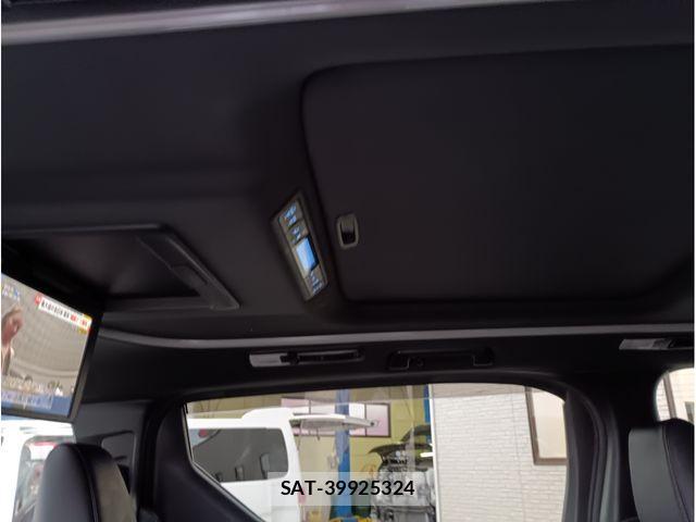 Toyota ALPHARD 2017-06 2005640-19