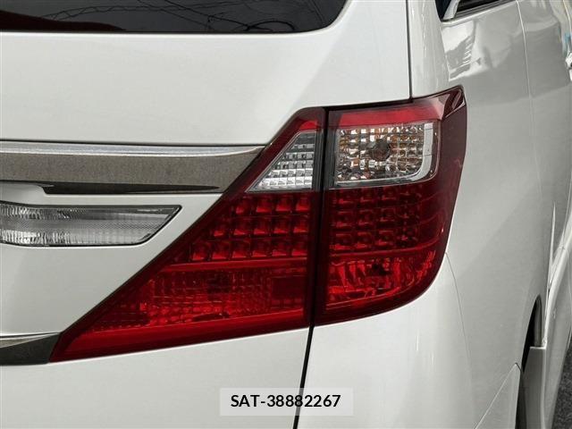 Toyota ALPHARD 2012-12 3370919-12