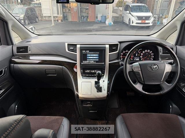 Toyota ALPHARD 2012-12 3370919-17