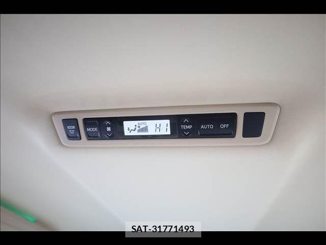 Toyota ALPHARD 2009-07 3658368-15