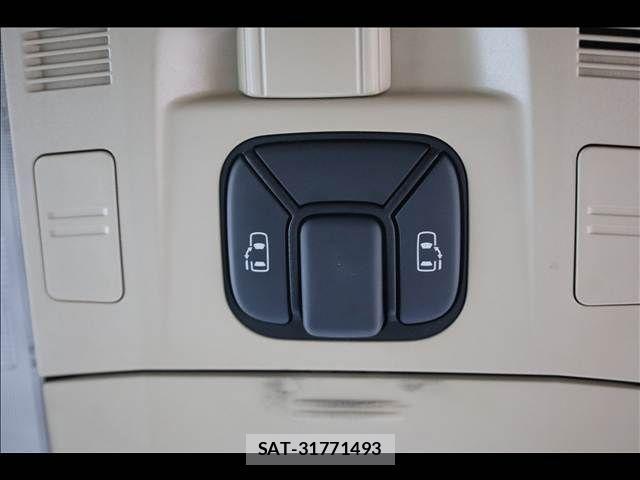 Toyota ALPHARD 2009-07 3658368-3