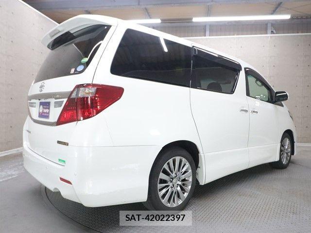 Toyota ALPHARD 2014-02 3658311-1