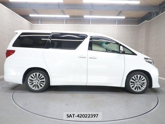 Toyota ALPHARD 2014-02 3658311-24