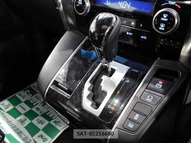 Toyota ALPHARD 2020-11 3764667-9