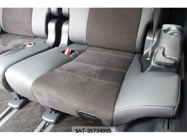 Toyota ALPHARD 2021-04 4037668-20