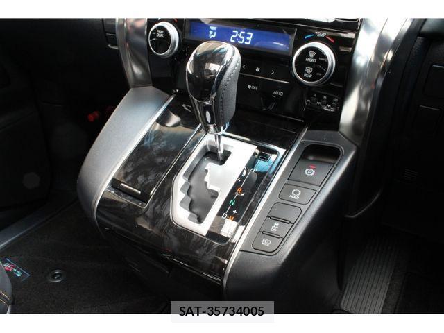Toyota ALPHARD 2021-04 4037668-21