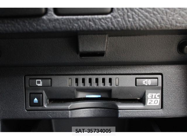 Toyota ALPHARD 2021-04 4037668-25