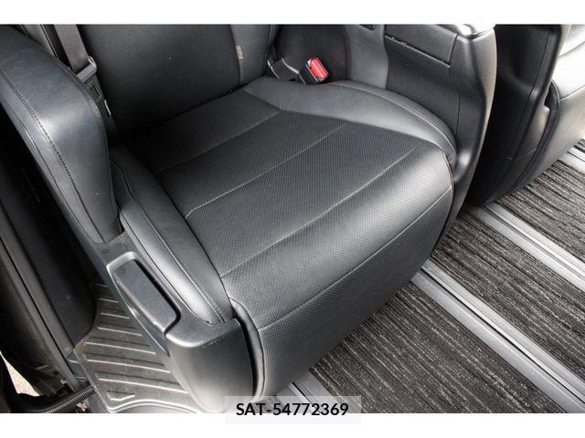 Toyota ALPHARD 2021-02 4369563-17