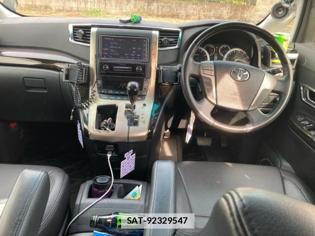 Toyota ALPHARD 2011-06 4391456-14