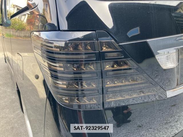 Toyota ALPHARD 2011-06 4391456-4