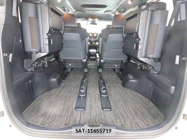 Toyota ALPHARD 2021-07 4585868-11