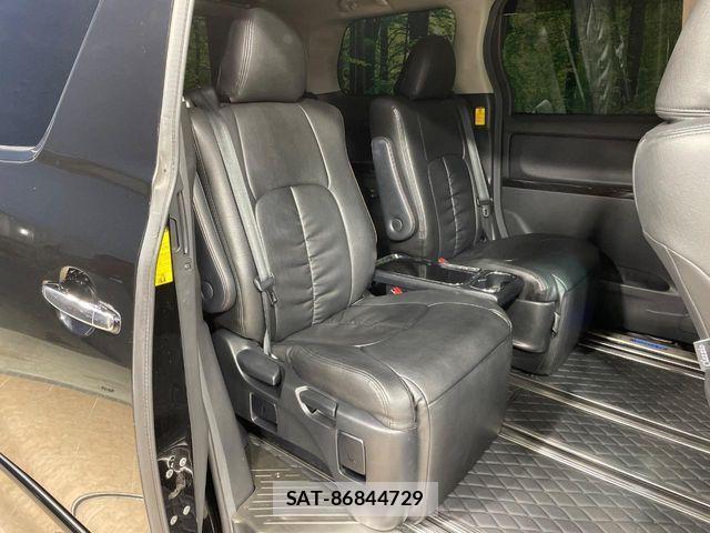 Toyota ALPHARD 2014-06 4585968-8