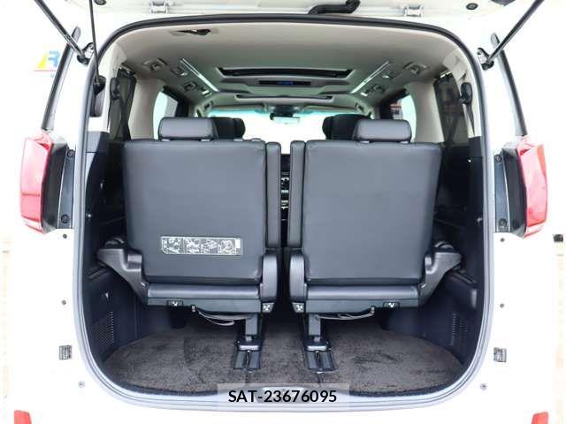 Toyota ALPHARD 2023-04 4926533-10