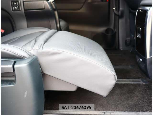 Toyota ALPHARD 2023-04 4926533-13