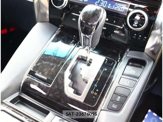 Toyota ALPHARD 2023-04 4926533-29