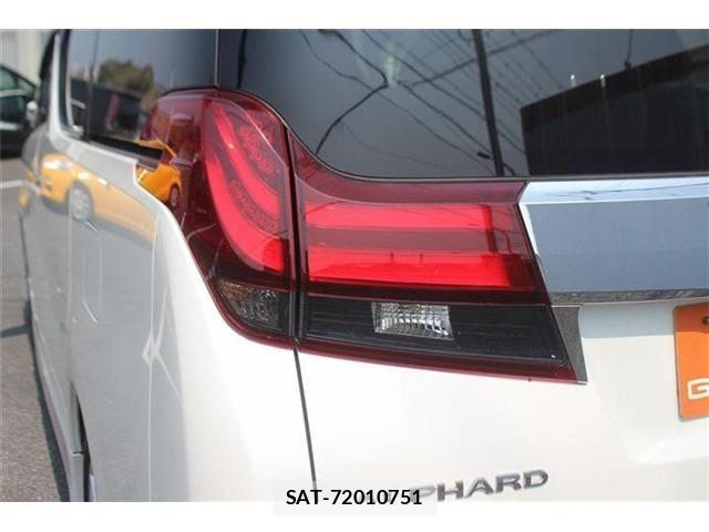 Toyota ALPHARD 2017-09 5859600-21