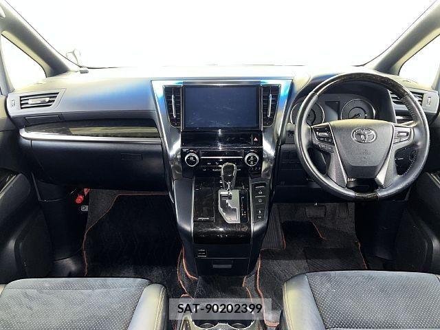 Toyota ALPHARD 2018-01 5859585-1