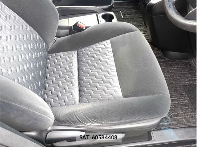 Toyota ALPHARD 2015-07 5859618-12