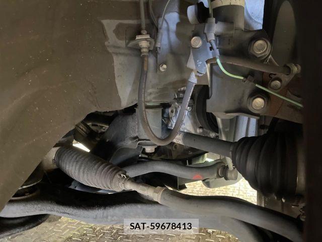 Toyota ALPHARD 2019-06 5859511-19