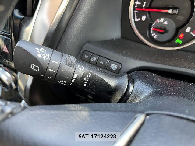 Toyota ALPHARD 2017-10 6008378-17