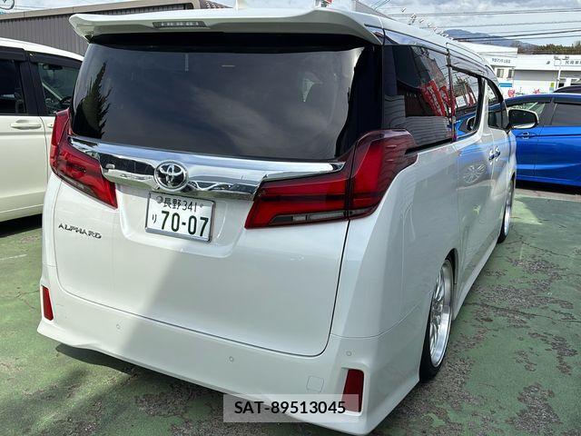 Toyota ALPHARD 2022-07 6008340-2