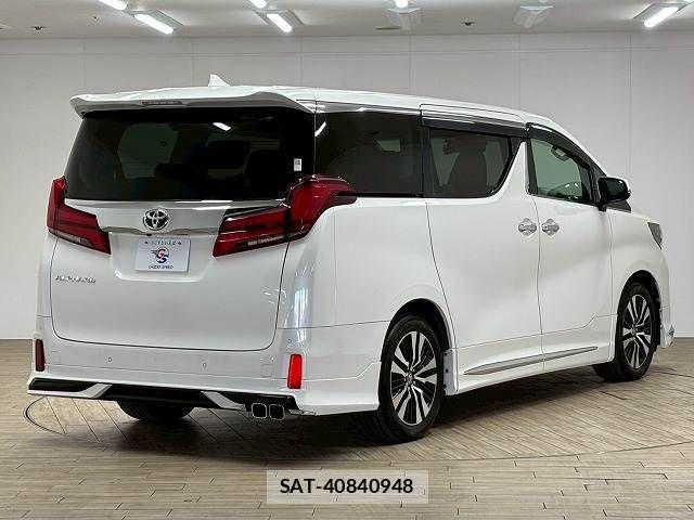 Toyota ALPHARD 2020-08 6210835-15