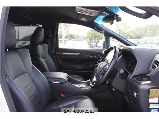 Toyota ALPHARD 2017-08 6271104-13