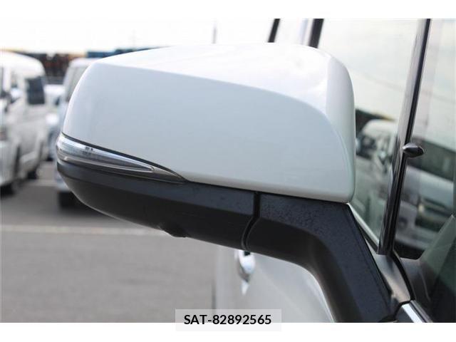 Toyota ALPHARD 2017-08 6271104-26