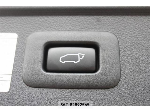 Toyota ALPHARD 2017-08 6271104-5
