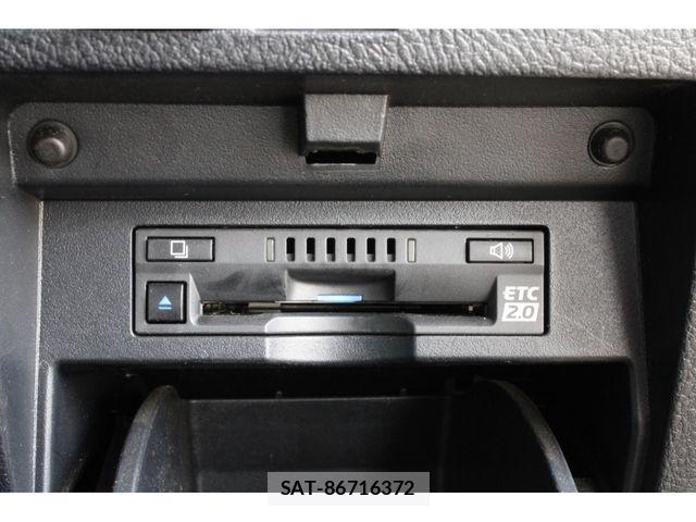 Toyota ALPHARD 2018-03 6610270-28