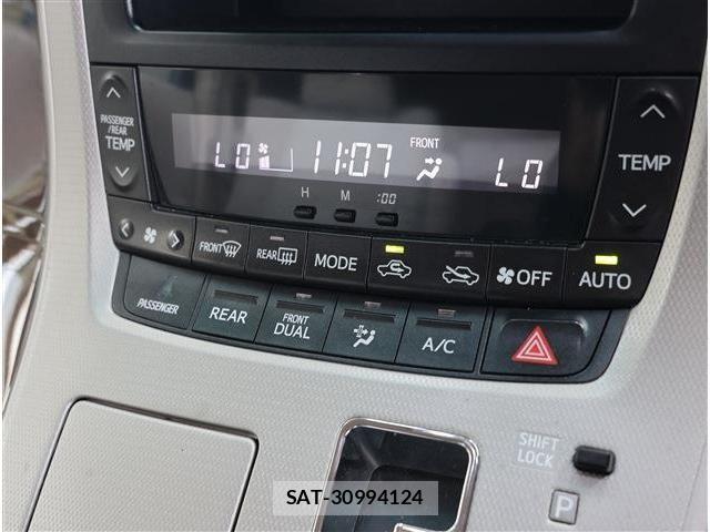 Toyota ALPHARD 2012-07 6610311-11