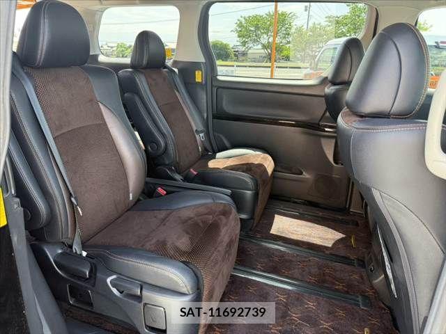 Toyota ALPHARD 2014-03 6610310-17