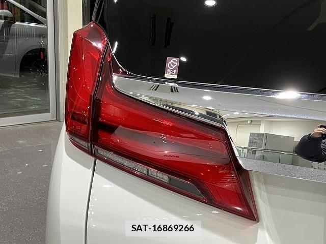 Toyota ALPHARD 2019-05 6610266-12